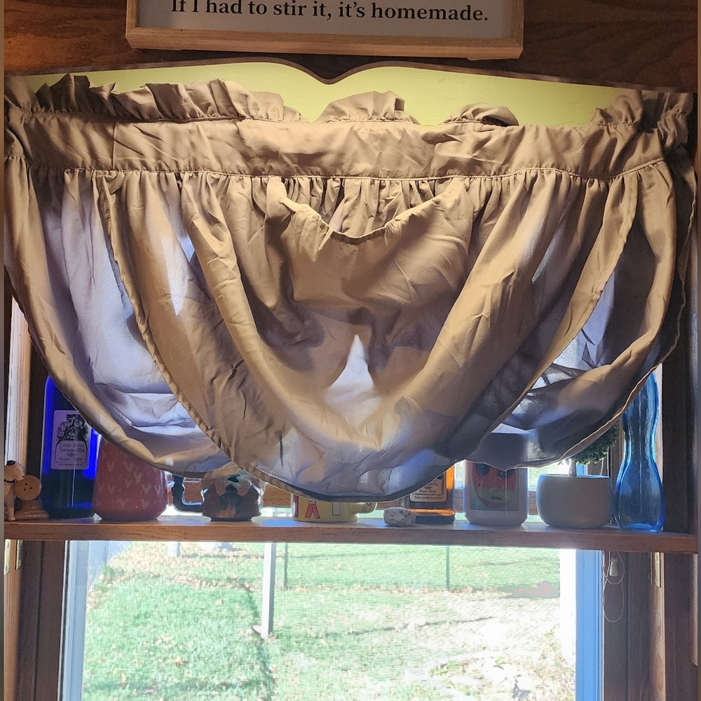 Elegant Cream Window Valance